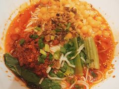 重庆豌杂面-诚铭记·虾仁汤包·成都小吃(融创店)