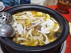 -菌之家·专业纯野生菌火锅·特色炒菌