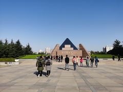 -上海市龙华烈士陵园