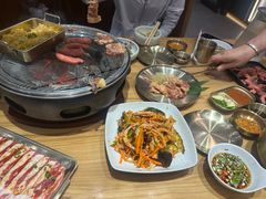-青瓦餐厅·生鱼片·韩园烤肉(西塔店)
