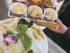 -鸡遇虾煲干锅火锅(小寨金莎店)