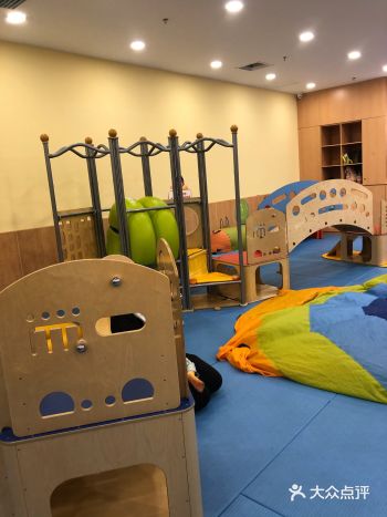 今日打卡L6育乐课，本周主题是南瓜之家，主题可能是因