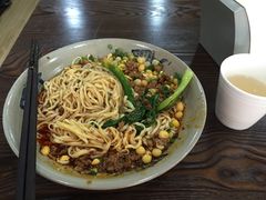-丁丁猫重庆小面(徐州路店)