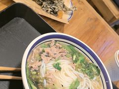 -云阿蛮云南生烫牛肉米线(奉贤路店)