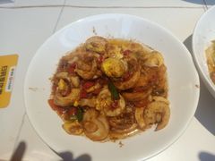 -阿瓦山寨·湘菜现炒·剁椒鱼头王(咸阳总店)