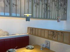 -蜜桃餐厅·伴山(绿宝广场店)