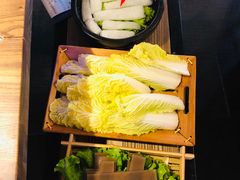 -尚尚仙·酸汤猪手·猪肚鸡火锅(华联万柳购物中心店)