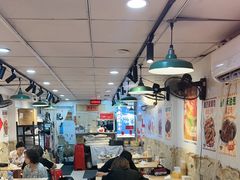 -柳州肥姨妈大骨螺蛳粉(东靖路店)