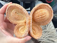 -日禾日尝鲜活面包(武商Mall店)