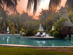 -海南清水湾莱佛士酒店