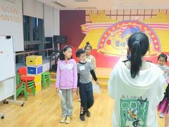 -蓝话筒·少儿成人演讲口才·主持朗诵·戏剧表演(大华第一坊店)