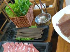 -巴渝瓦肆重庆鲜火锅(宝龙环湖店)