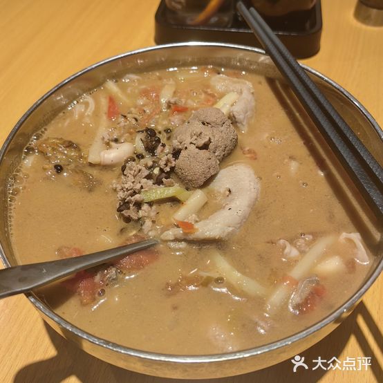 金鹏南宁老友粉·蜜汁烧烤(体育西店)