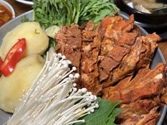 -喇喇排骨火锅·传统韩式脊骨汤(望京西园总店)