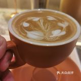 朋友相约附近就过来了！环境:日式料理风格