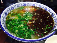 特色牛老碗-牛一嘴·兰州牛肉面·大盘鸡(财富中心店)