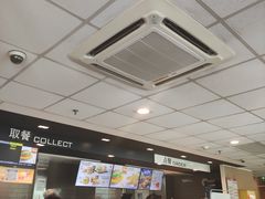 大堂-麦当劳(河北唐山光明路餐厅)