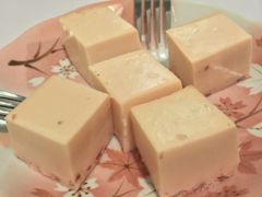 一口草莓-蜜糖甜品铺(朝一村民公寓店)