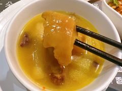 -一朵菌·野生菌探索家火锅(南亚店)