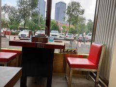 靠窗位-邢氏老太太烤串(北兴街店)