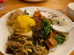 素锅包肉-鹈鹕素食餐厅自助餐部(正阳街店)