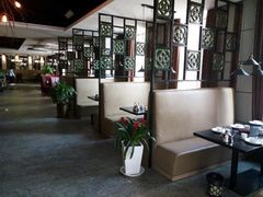 -聚友斋(陶瓷琉璃馆水晶街店)