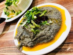 麻豆腐-宝瑞门钉肉饼店