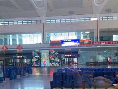 -麦当劳(吉林站13检票口对面)