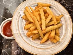 -LESCEDARS Brasserie Bistro香柏树