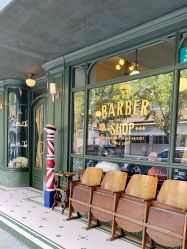 等位区-IMUSE BARBER SHOP