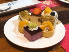 -四海一家自助餐(益田假日广场店)