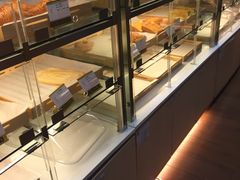 面包甜点陈列柜-花园饼屋·吐司蛋糕面包(星海店)