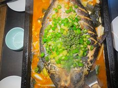 -夯鱼烤鱼·尔滨地标美食(中央商场店)