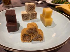 宫廷点心拼盘-羲和雅苑•北京烤鸭(平安国际金融中心店)