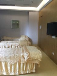 -广州健丽·去眼袋医疗美容机构