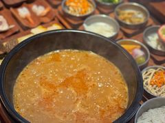 -银米·云南传统过桥米线(双廊黑金冠店)
