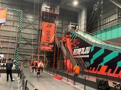 -极限PLAY运动娱乐新世界·团建派对表演休闲馆·室内高空游乐园