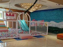 -昆山裕元花园酒店·温莎西餐厅