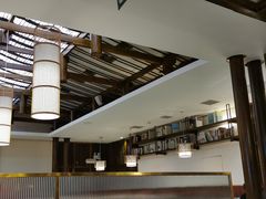 大堂-阿瓦山寨·湘菜现炒·剁椒鱼头王(咸阳总店)