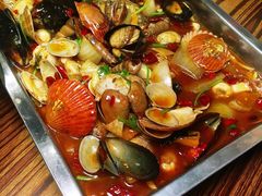 万事俱贝-马路牙子地桌烤肉(工体店)