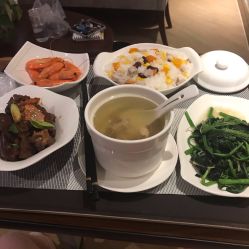-臻康乃馨月子中心(集美店)
