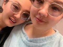 -黄益静眼镜行