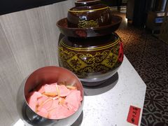 -三个四川人火锅(华联商厦店)