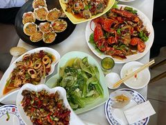 -覃记海鲜美食餐厅