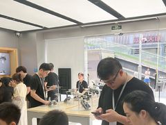 -DJI大疆(深圳华强北曼哈授权体验店)