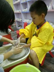 -泥娃娃DIY陶吧(易生活购物公园店)