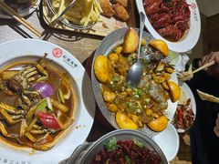 -叶派龙虾•招牌香辣蟹·海鲜(中海国际店)