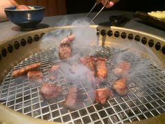 -铭牛烧肉·和牛海鲜自助(高新月牙湖店)