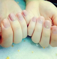 -M Nails & Beauty美甲美睫美体