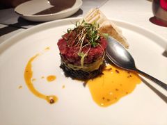 牛肉塔塔配牛油果黑橄榄酱-Solo(衡山路店)